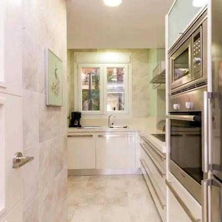 Luxury In The Golf Valley Above Puerto Banus. Apartment *